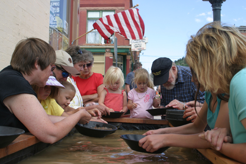 gold panning in Colorado